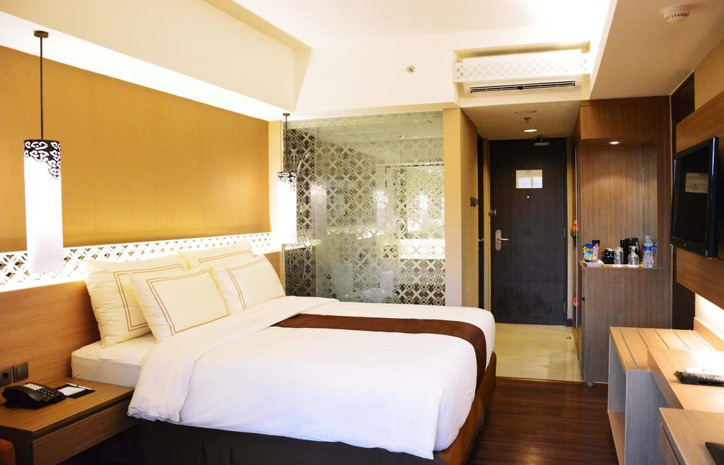 Ramada By Wyndham Bali Sunset Road Kuta Hotell Seminyak Eksteriør bilde