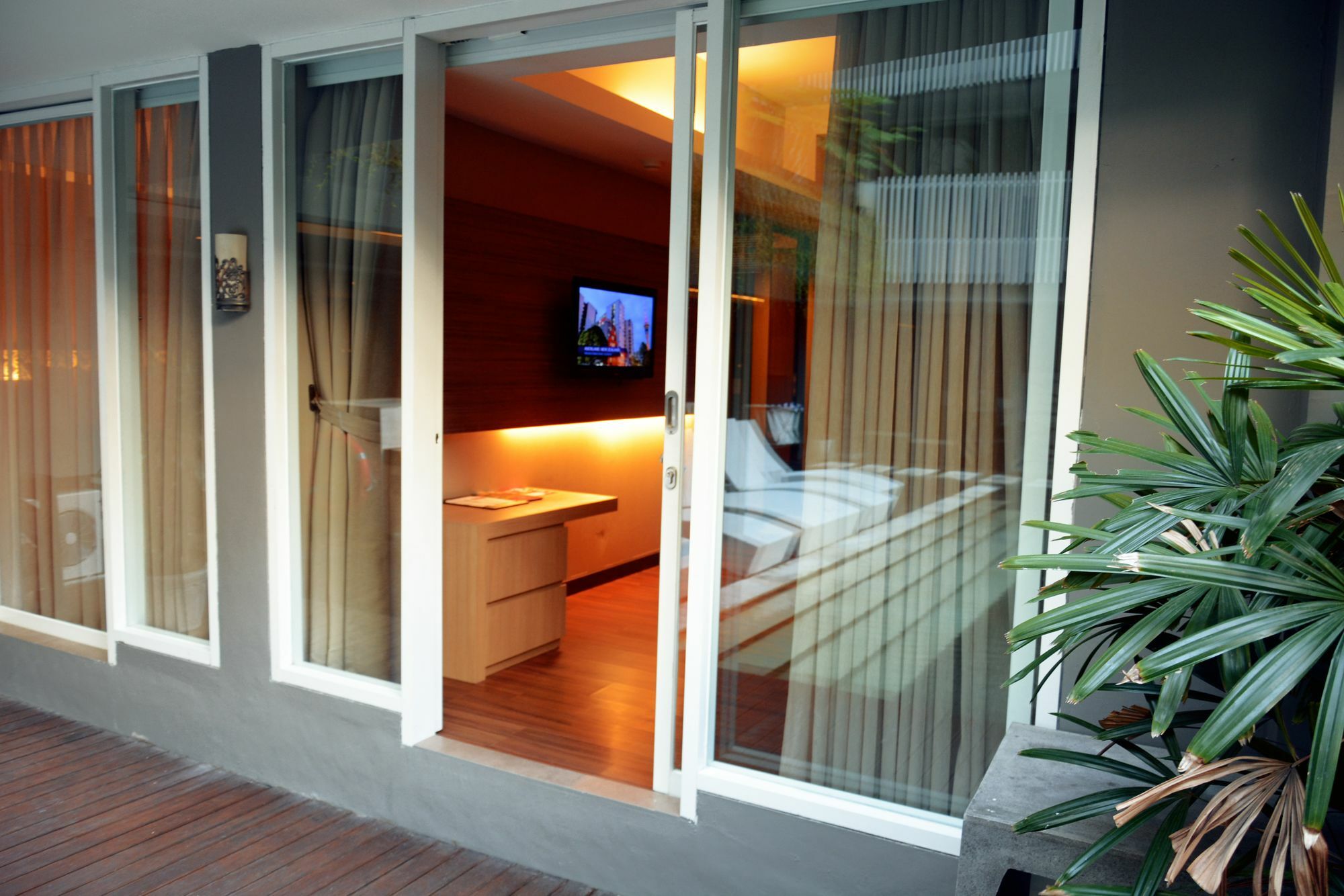 Ramada By Wyndham Bali Sunset Road Kuta Hotell Seminyak Eksteriør bilde